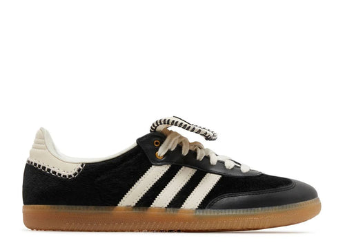 WB Samba Black&White